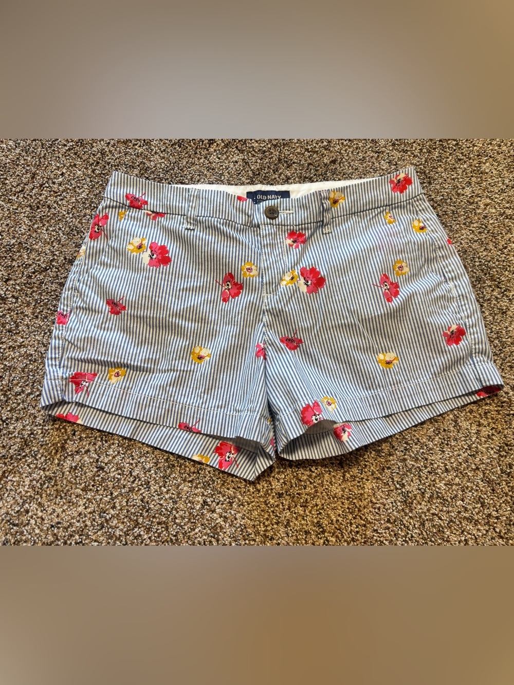 Old Navy Everyday Shorts Women's Size 2 Striped Blue Flower Print Mid Rise